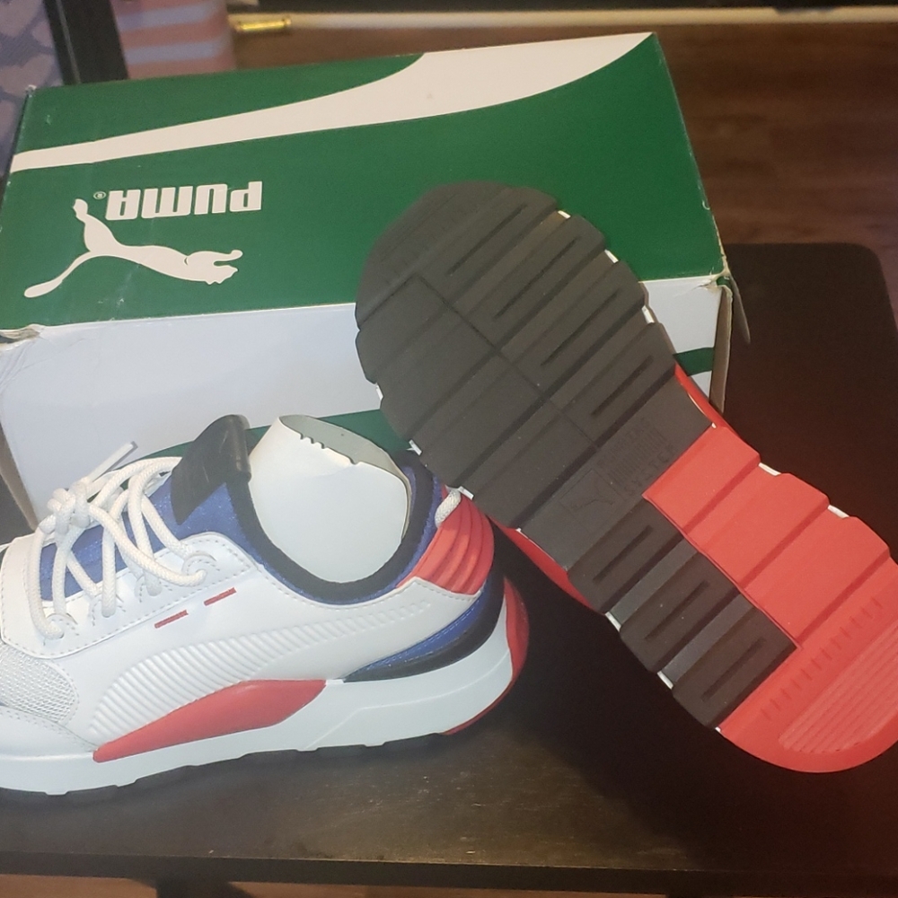 Shoes - Picture 3 of 5